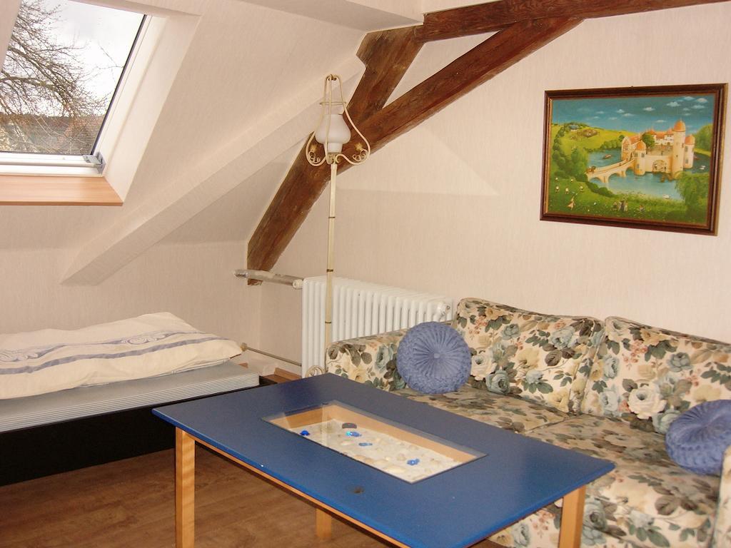 Ferienwohnung Neureuth Schillingsfuerst Ruang foto